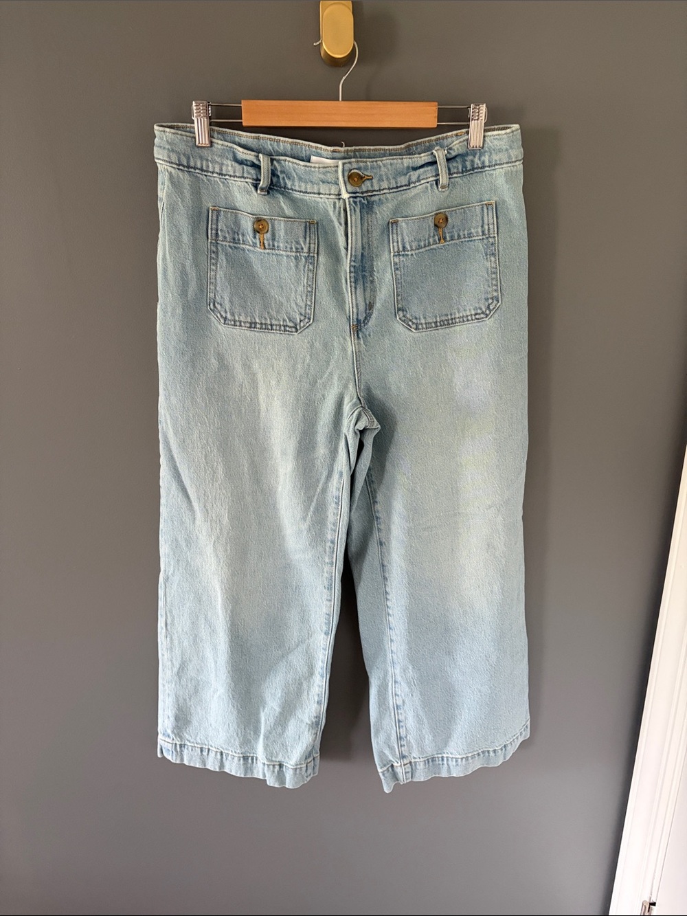 LOFT Light Blue Wide-Leg Crop Jeans Palmer